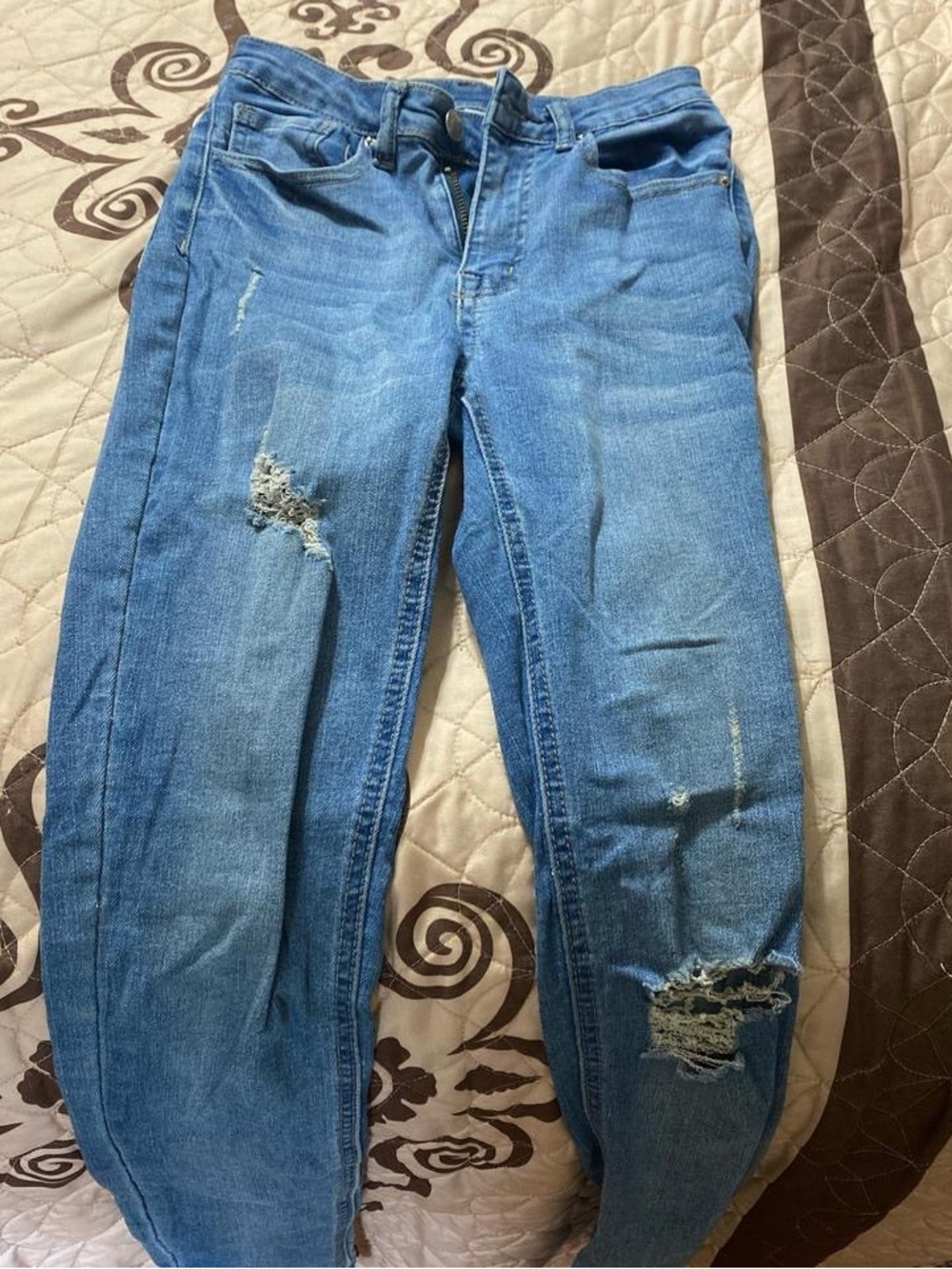 Women’s Distressed Blue Denim Jeans